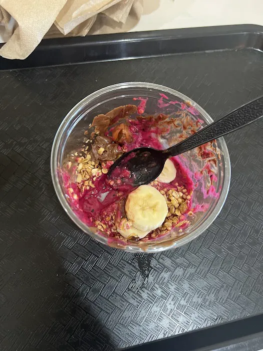 Shaky's Juicebar & Cafe Picture 10