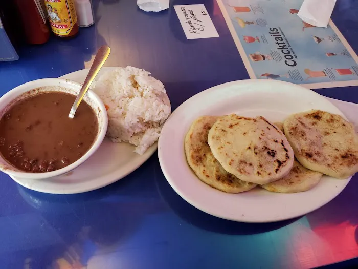 La Pupusa Loca Picture 2