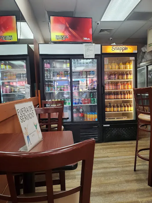 El Carretero Bakery Picture 5