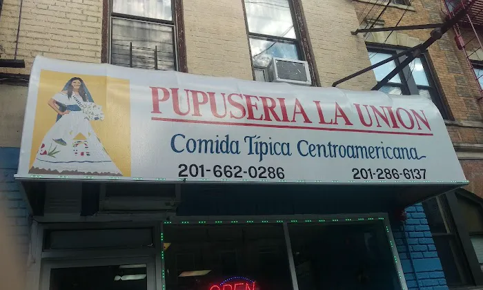 Pupuseria La Union Picture 1