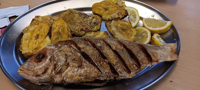 Harbor Fish Market Picture 7