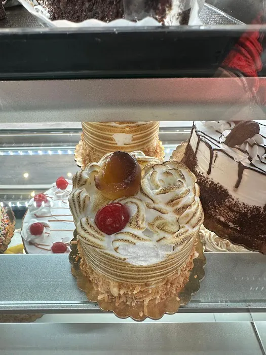 El Fenix Bakery Picture 7