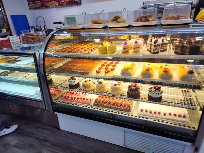 El Fenix Bakery Picture 8