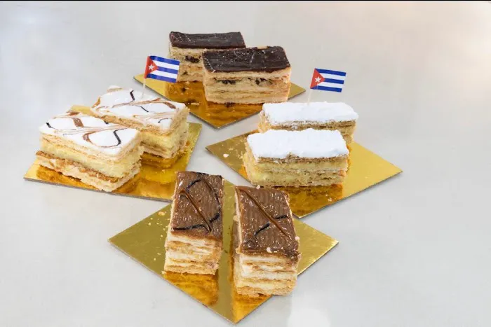 El Fenix Bakery Picture 9