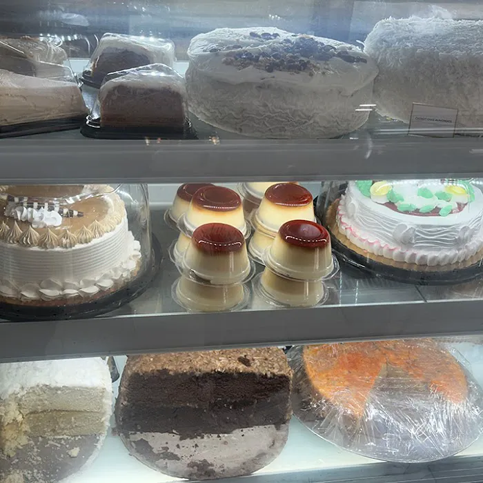 Hortencia's Cafe Picture 6