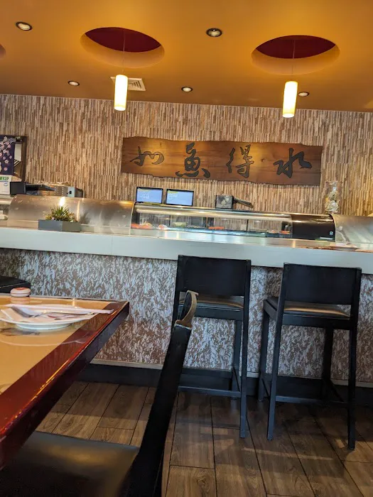 Asian Fusion and Sushi Picture 9