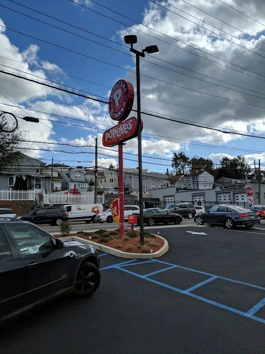 Popeyes Louisiana Kitchen Picture 1