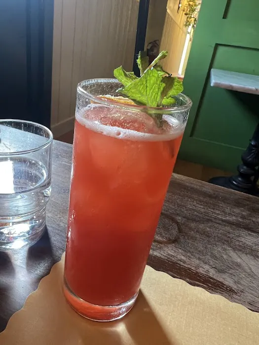 Harry’s Food and Drink Picture 1