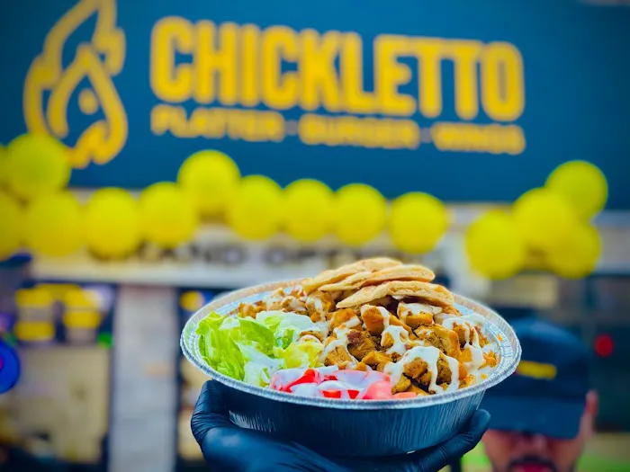 CHICKLETTO RESTAURANT Picture 3
