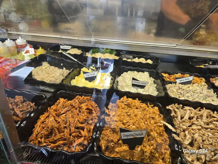 Eats on 79 Marketplace Picture 4