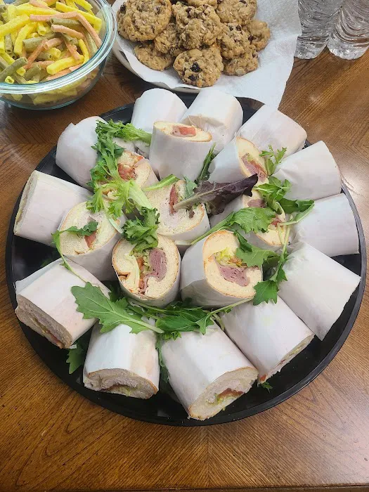 Eats on 79 Marketplace Picture 5