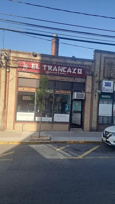 El Trancazo Restaurant & Bakery Picture 5