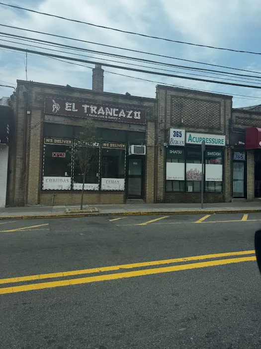 El Trancazo Restaurant & Bakery Picture 9