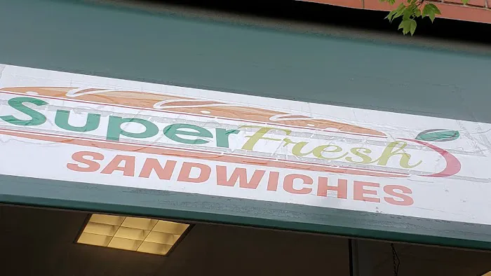SuperFresh Sandwiches Picture 6
