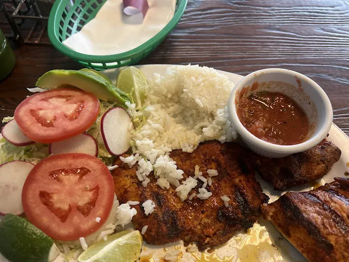 Danna Restaurant Picture 3
