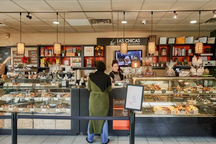 Las Chicas Bakery Picture 3