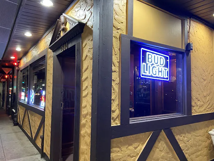 Brass Rail Pub Picture 6