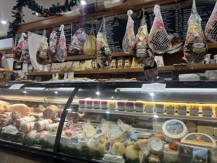 Cuomo & Sons Imported Italian Delicacies Picture 10