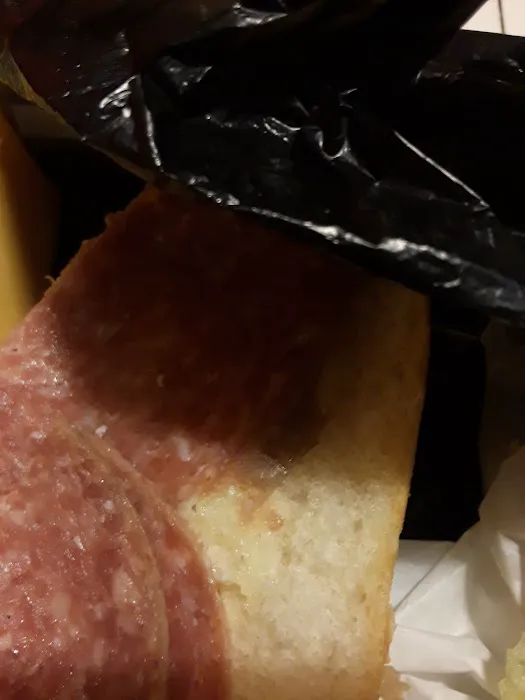 La Fuente Deli Grocery Picture 1