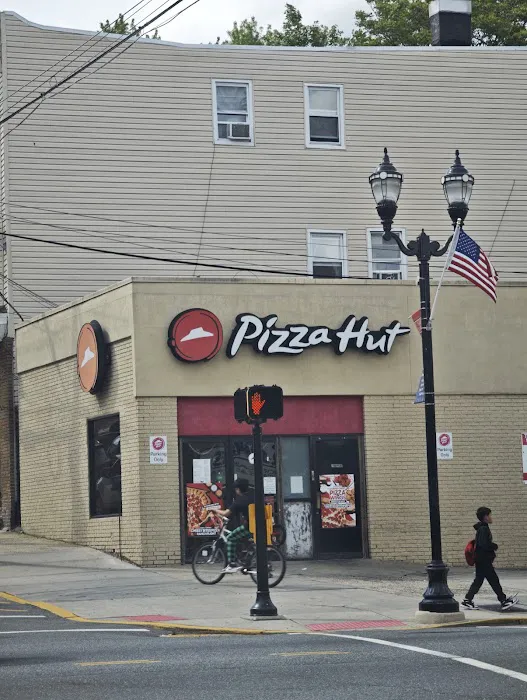 Pizza Hut Picture 1