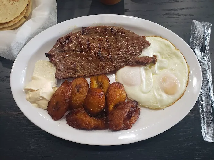 Carmelo's Grill Picture 9