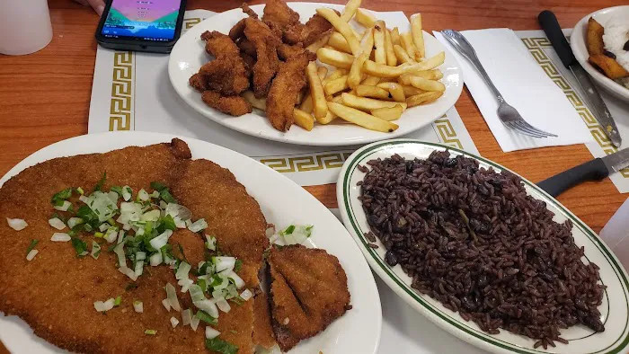 Gilberto's Cafeteria Picture 2