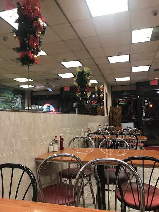 Gilberto's Cafeteria Picture 7