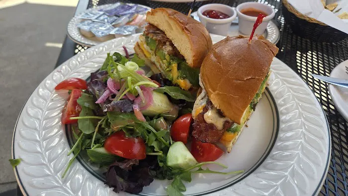 Madison Cafe & Grill Picture 3