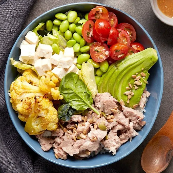 Plentiful: Bowls & Salads Picture 3