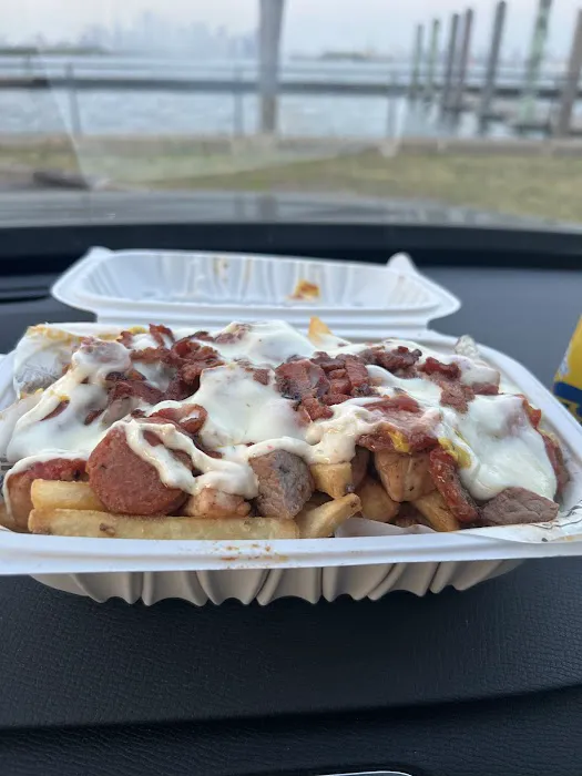 Savage Burger Food Truck Picture 2