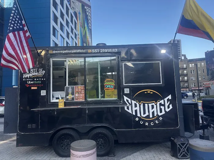 Savage Burger Food Truck Picture 8