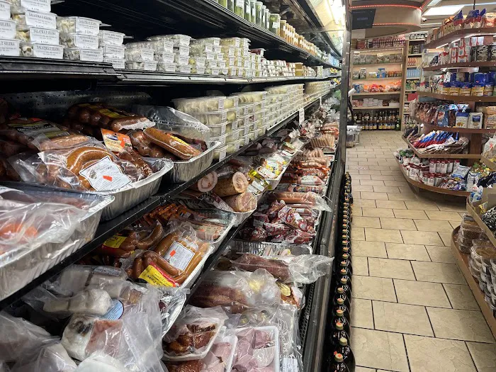 Bratek Deli Picture 1