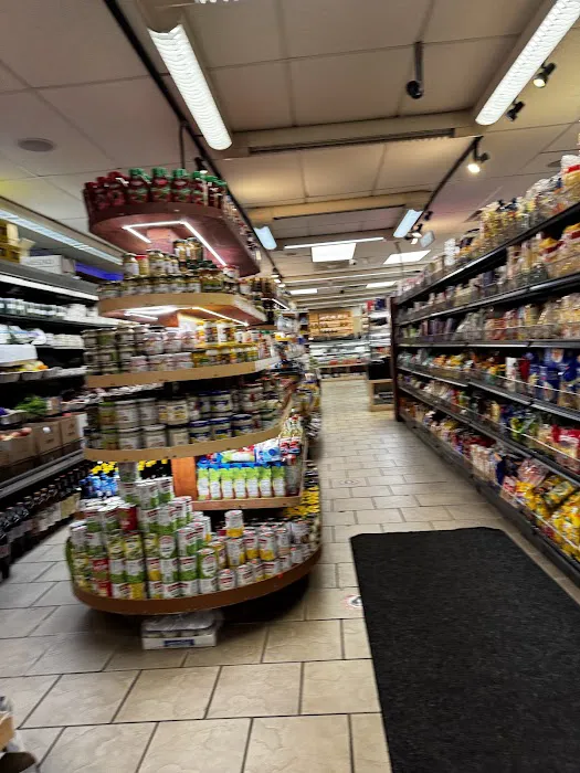Bratek Deli Picture 5