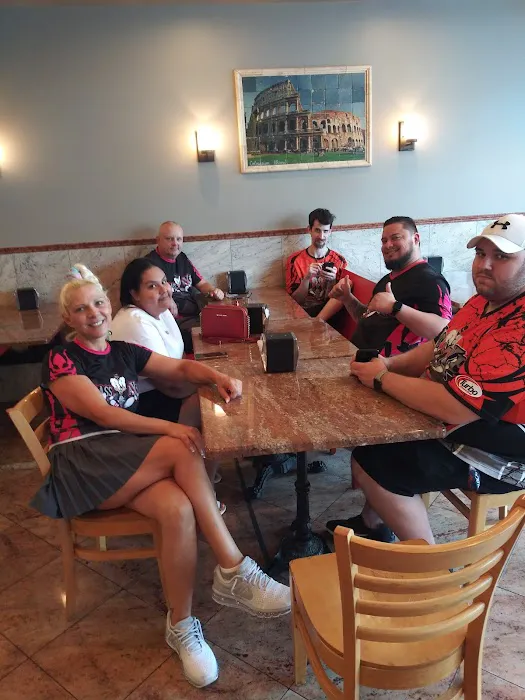 Rose’s Pizza Picture 5
