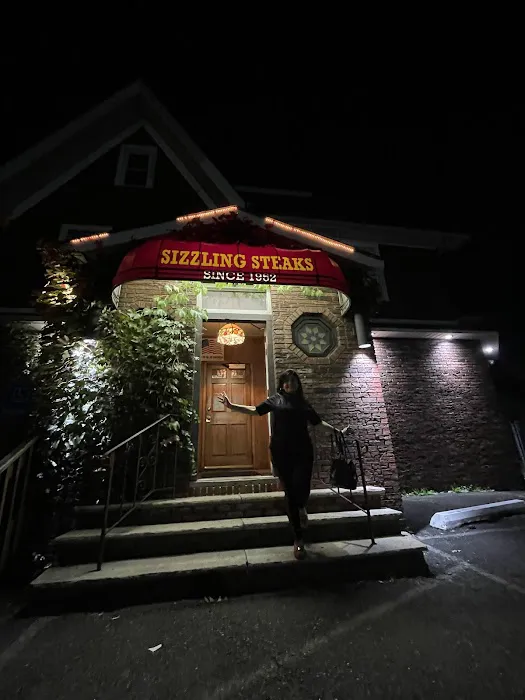 Kathie and Glenn’s Steakhouse Picture 7