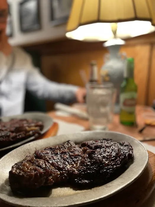 Kathie and Glenn’s Steakhouse Picture 1