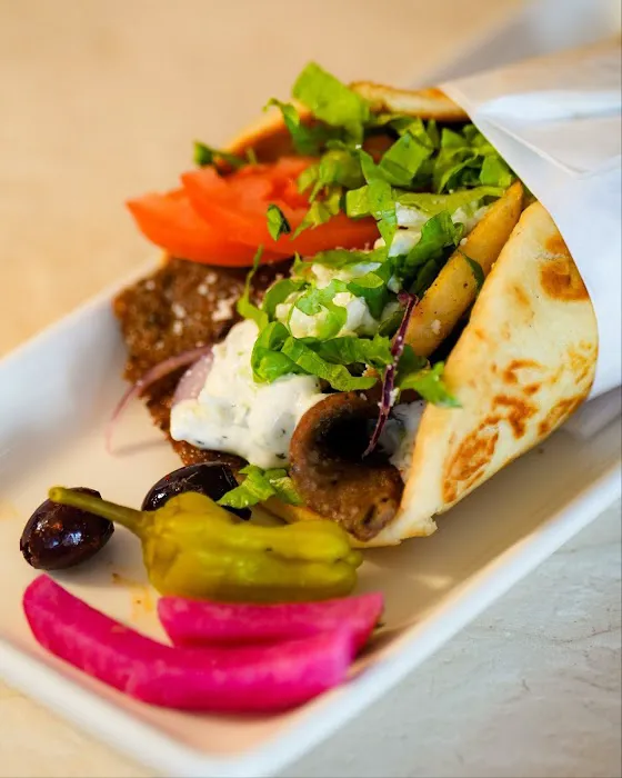 SMYRNA HALAL GYRO Picture 4
