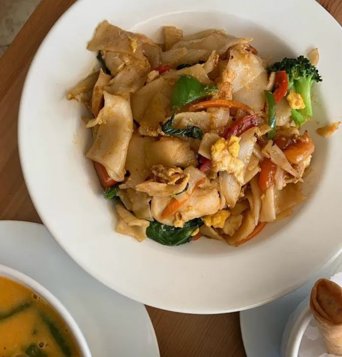 Areena Thai Cuisine Picture 9