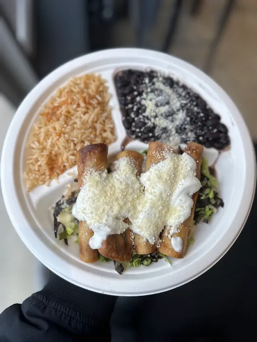 Taqueria Los Güeros Picture 6