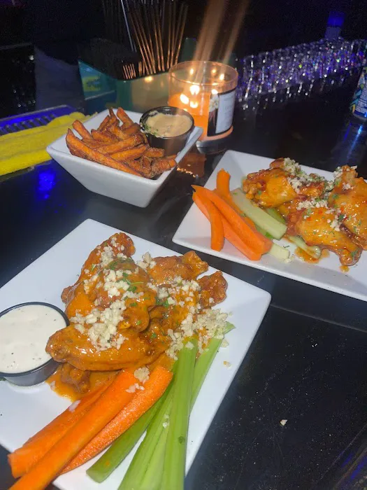 JOJOS BAR & GRILL Picture 10