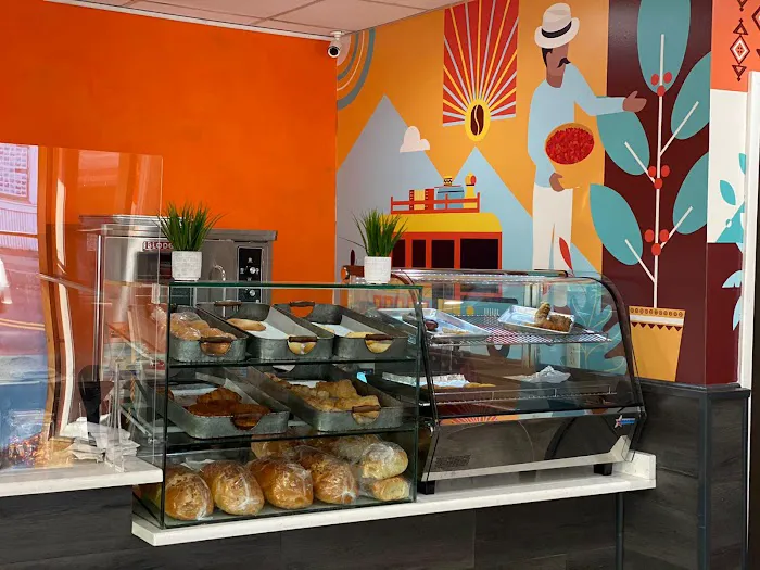 Aroma de Cafe Restaurant & Bakery Picture 7