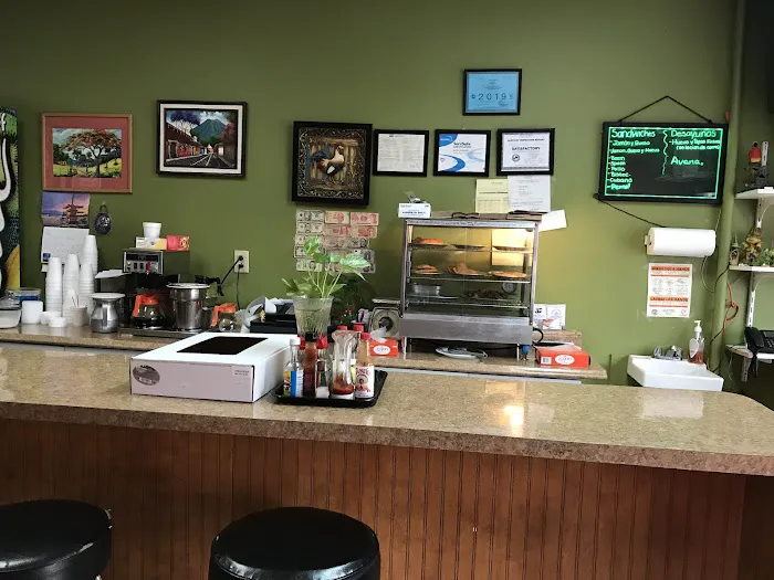 Maria's Restaurant Picture 4