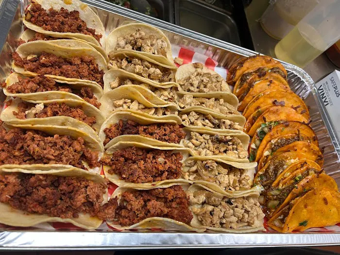 Los Rancheros Taqueria LLC Picture 5