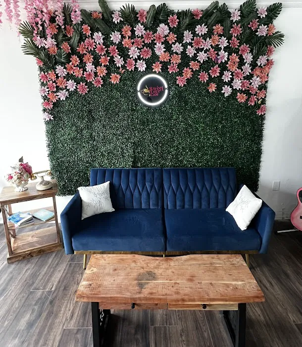 Sweet Love Cafe Picture 6