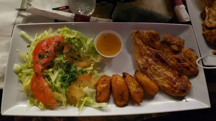 Gloria's Bar And Grill Picture 5