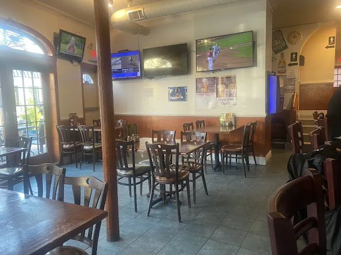 Town Pub Picture 6