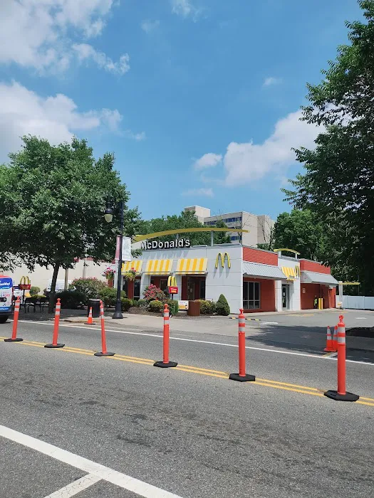 McDonald's Picture 2