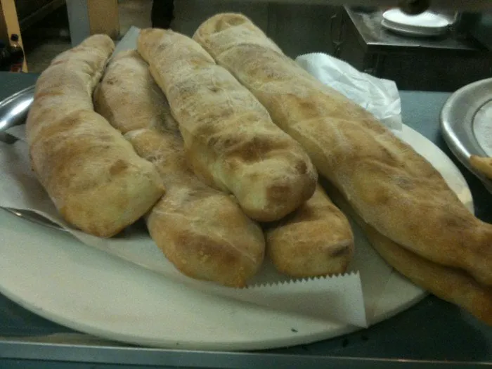 Calabrese Pizzeria & Restaurant Picture 9