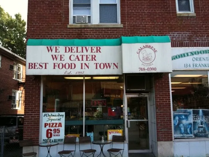 Calabrese Pizzeria & Restaurant Picture 3