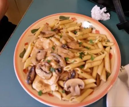 Calabrese Pizzeria & Restaurant